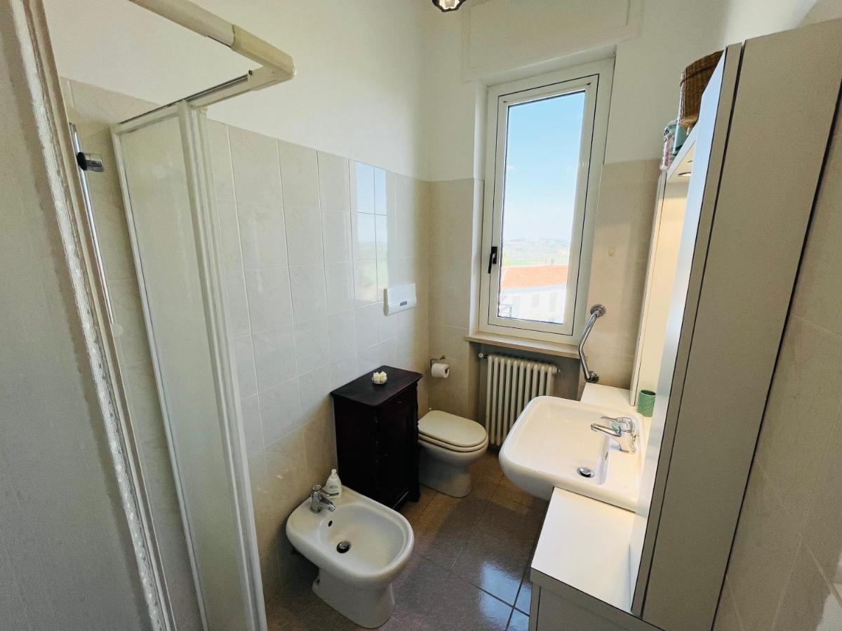 Casa Vacanze Con Vista Panoramica Frassinello Exteriör bild