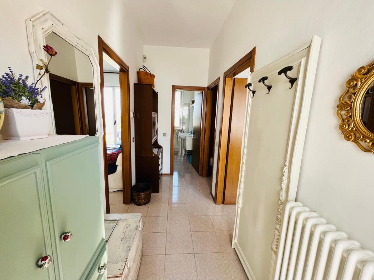 Casa Vacanze Con Vista Panoramica Frassinello Exteriör bild